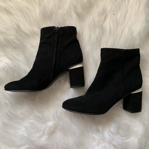 Tory Burch black suede booties - Picture 5 of 5